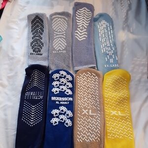 Adult women or unisex XL anti skid socks 1 XXL